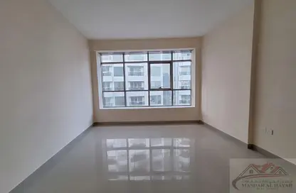 شقة - 2 غرف نوم - 3 حمامات للايجار في برج صحارى 5 - مجمع صحارى - النهدة - الشارقة