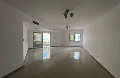 Apartment - 2 Bedrooms - 2 Bathrooms for rent in Al Majaz 2 - Al Majaz - Sharjah