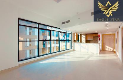 Apartment - 1 Bedroom - 2 Bathrooms for rent in Haas Building - Jumeirah Garden City - Al Satwa - Dubai