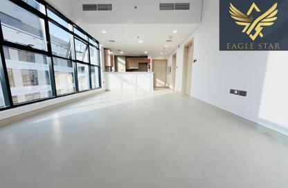 Apartment - 1 Bedroom - 2 Bathrooms for rent in Haas Building - Jumeirah Garden City - Al Satwa - Dubai