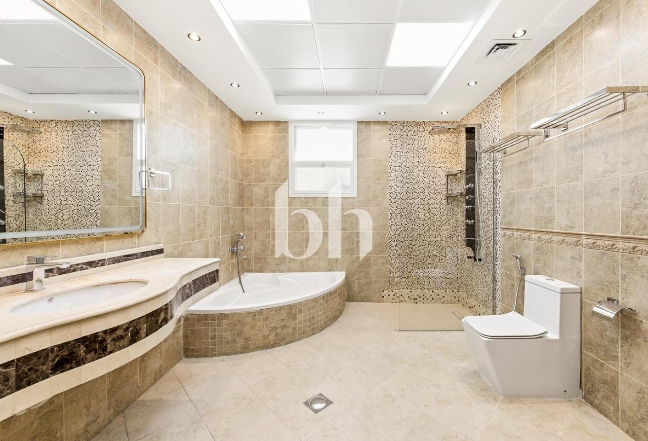 Freshly Upgraded | 5BR | Driver and Maids Room photo 21
