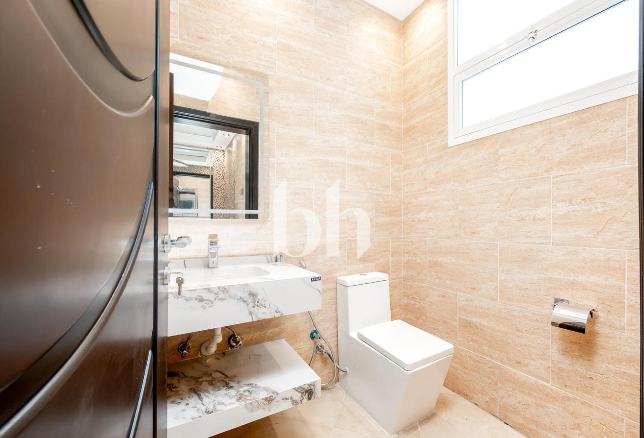 Freshly Upgraded | 5BR | Driver and Maids Room photo 7