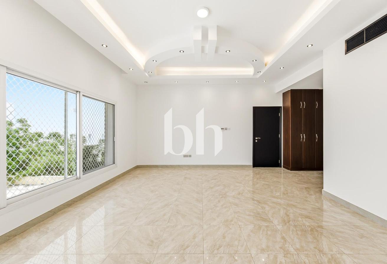 Freshly Upgraded | 5BR | Driver and Maids Room photo 14