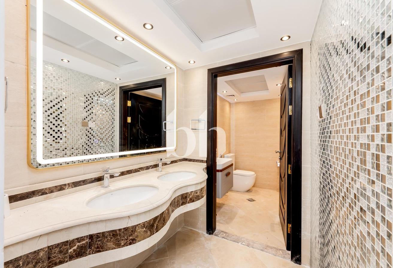 Freshly Upgraded | 5BR | Driver and Maids Room photo 9