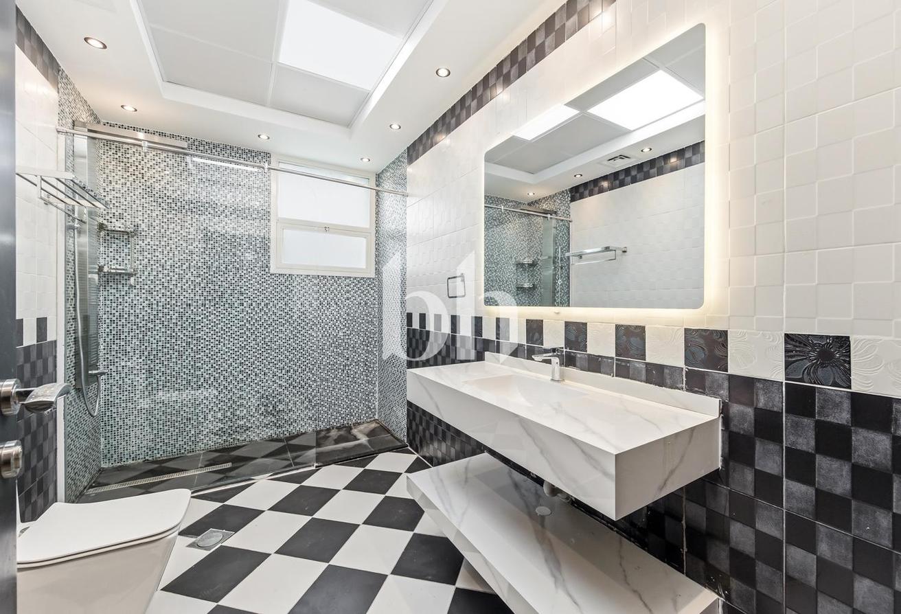 Freshly Upgraded | 5BR | Driver and Maids Room photo 15