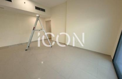 Apartment - 3 - 4 for rent in Naama Building - International City Phase 2 (Al Warsan 4) - Dubai