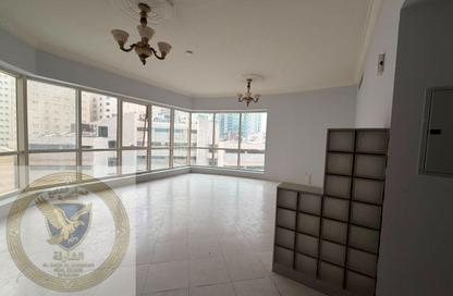Apartment - 1 Bedroom - 2 Bathrooms for rent in Al Majaz 3 - Al Majaz - Sharjah Apartment - 1 Bedroom - 2 Bathrooms for rent in Al Majaz 3 - Al Majaz - Sharjah