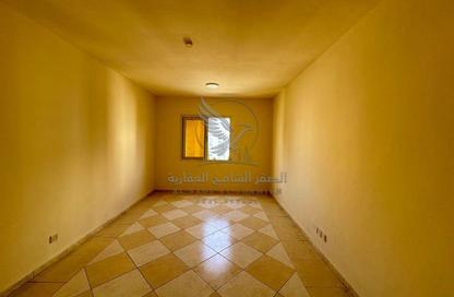 Apartment - 1 - 1 for rent in Qasimia 10 building - Al Mahatta - Al Qasimia - Sharjah