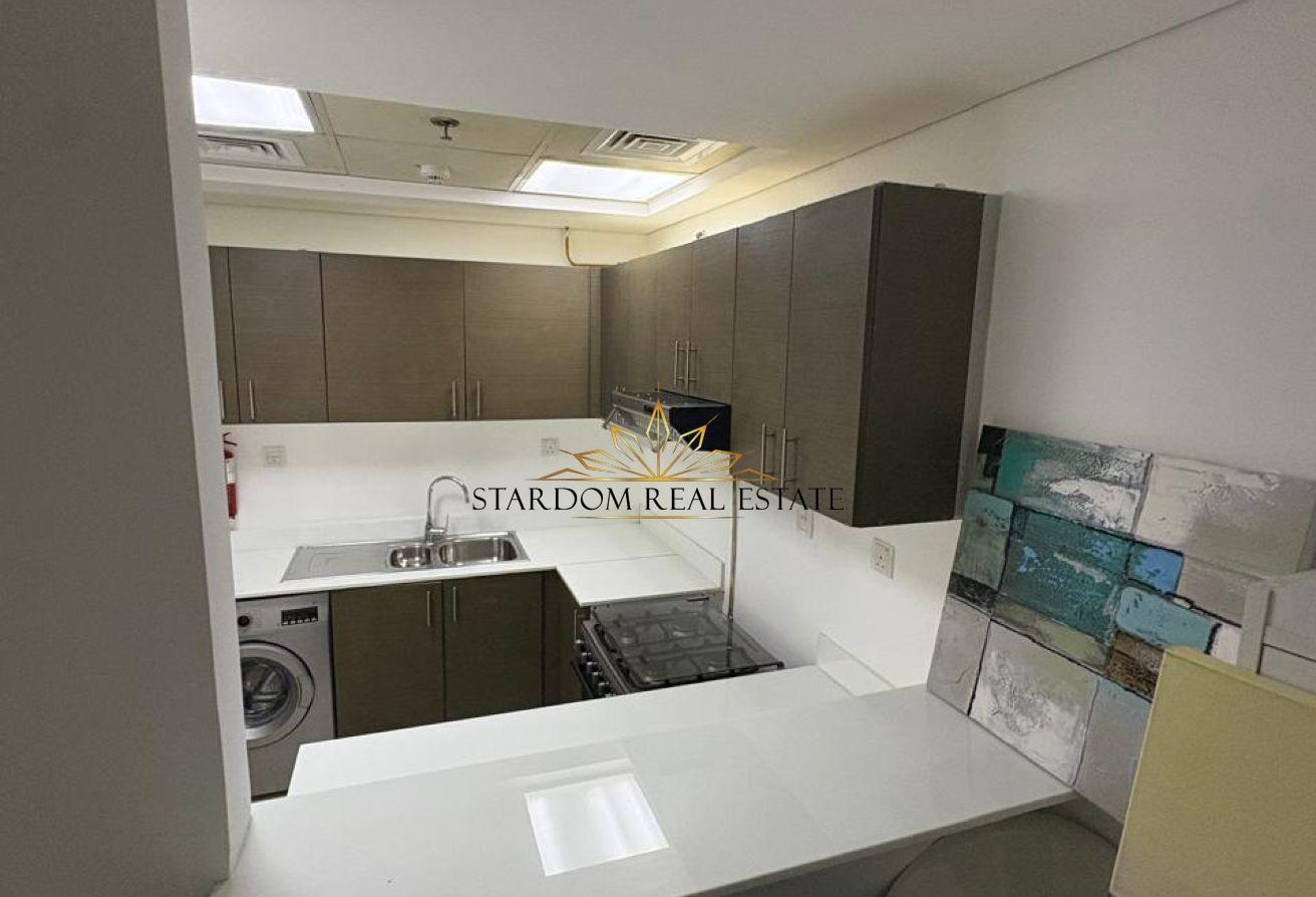 1 BEDROOM | SPACIOUS | BALCONY VIEW | VACANT photo 3