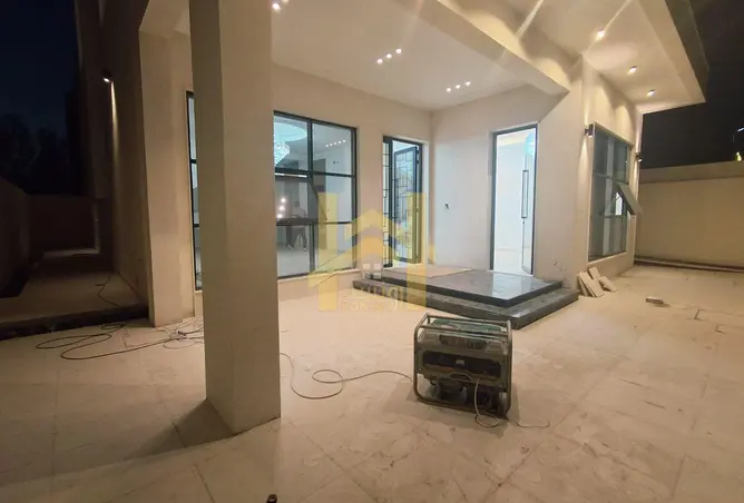 135604008 - Property Image 2
