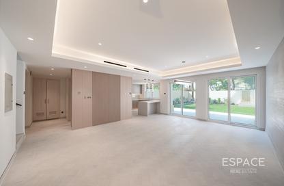 Villa - 3 Bedrooms - 3 Bathrooms for rent in Springs 8 - The Springs - Dubai