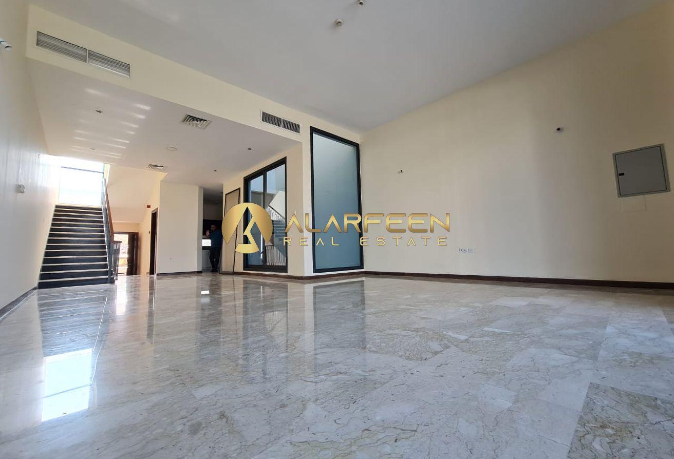 Fully Upgraded | Unfurnished | Prime Location photo 3