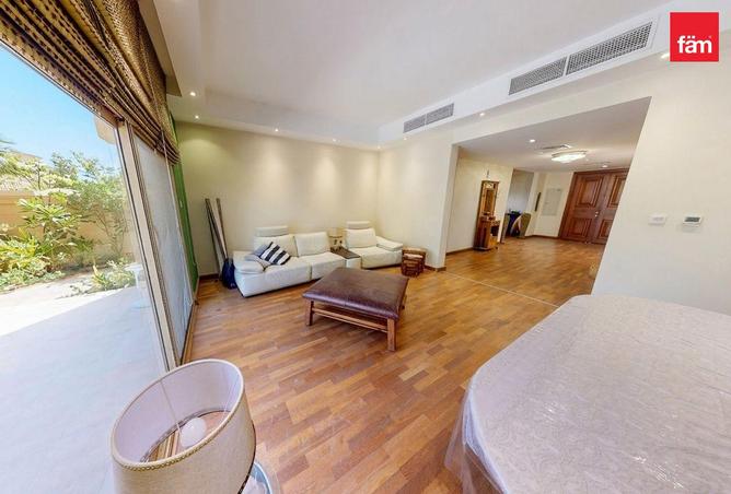 115470630 - Property Main Image