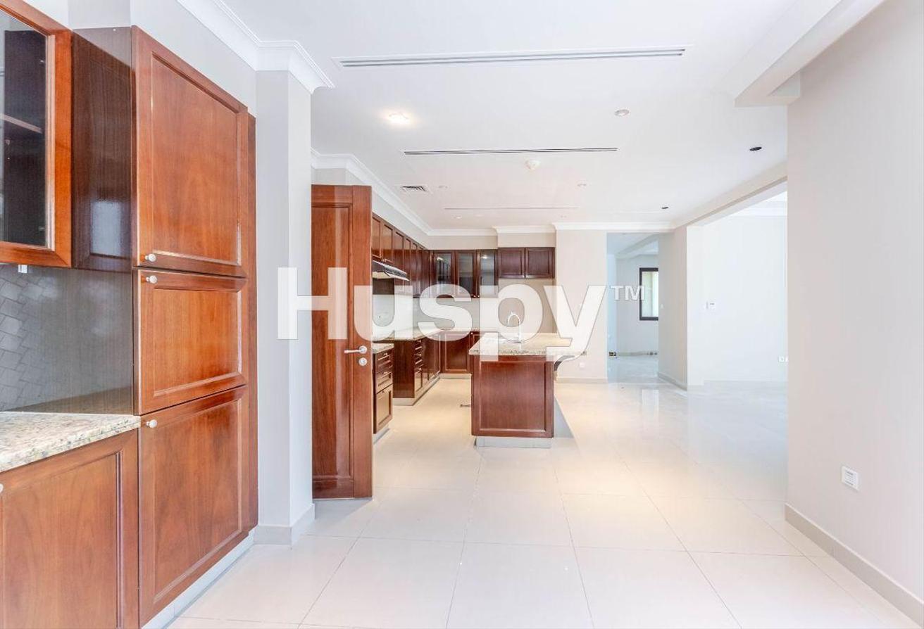 Vacant Soon | Close to Pool | Open Plan photo 3