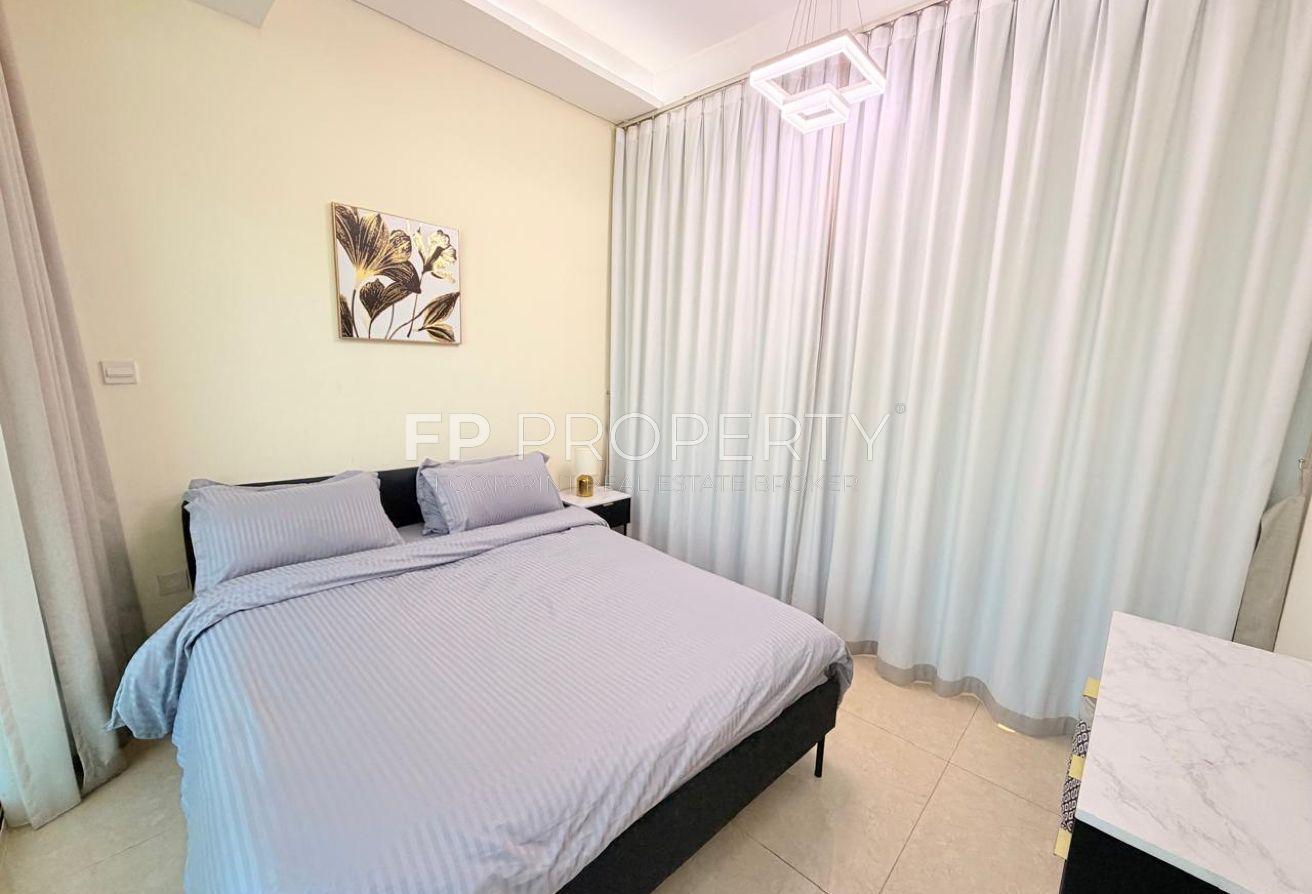 Fully Furnished | Ready to Move | 12 Cheques photo 4