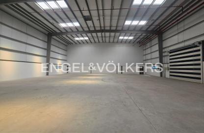 Warehouse - Studio for rent in Building 12 - Dubai Investment Park 2 (DIP 2) - Dubai Investment Park (DIP) - Dubai