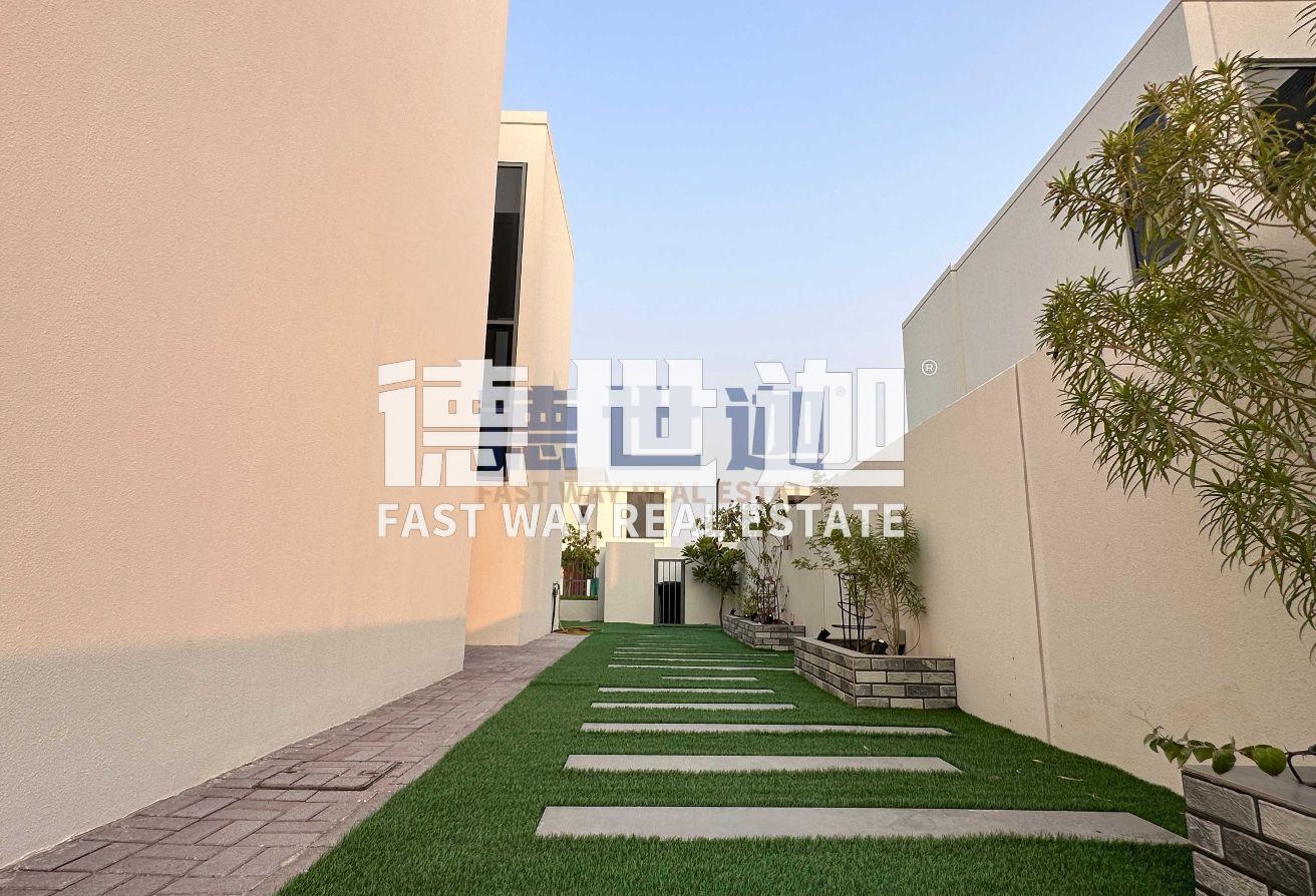 Spacious Villas | furnished | 3 beds+ Maid photo 4