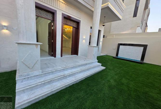 60158851 - Property Image 2