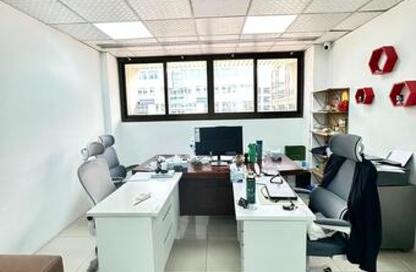 Business Centre - Studio - 1 Bathroom for rent in Al Kazim Building - Karama Park Area - Al Karama - Dubai