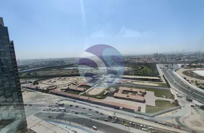 مكتب - غرفة نوم للايجار في برج تشرشل للأعمال - أبراج تشرشل - الخليج التجاري - دبي