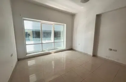 Apartment - 2 Bedrooms - 2 Bathrooms for rent in Ali Mousa Tower 1 - Al Majaz 2 - Al Majaz - Sharjah