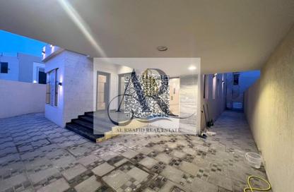 Villa - 5 Bedrooms - 6 Bathrooms for rent in Al Yasmeen 1 - Al Yasmeen - Ajman
