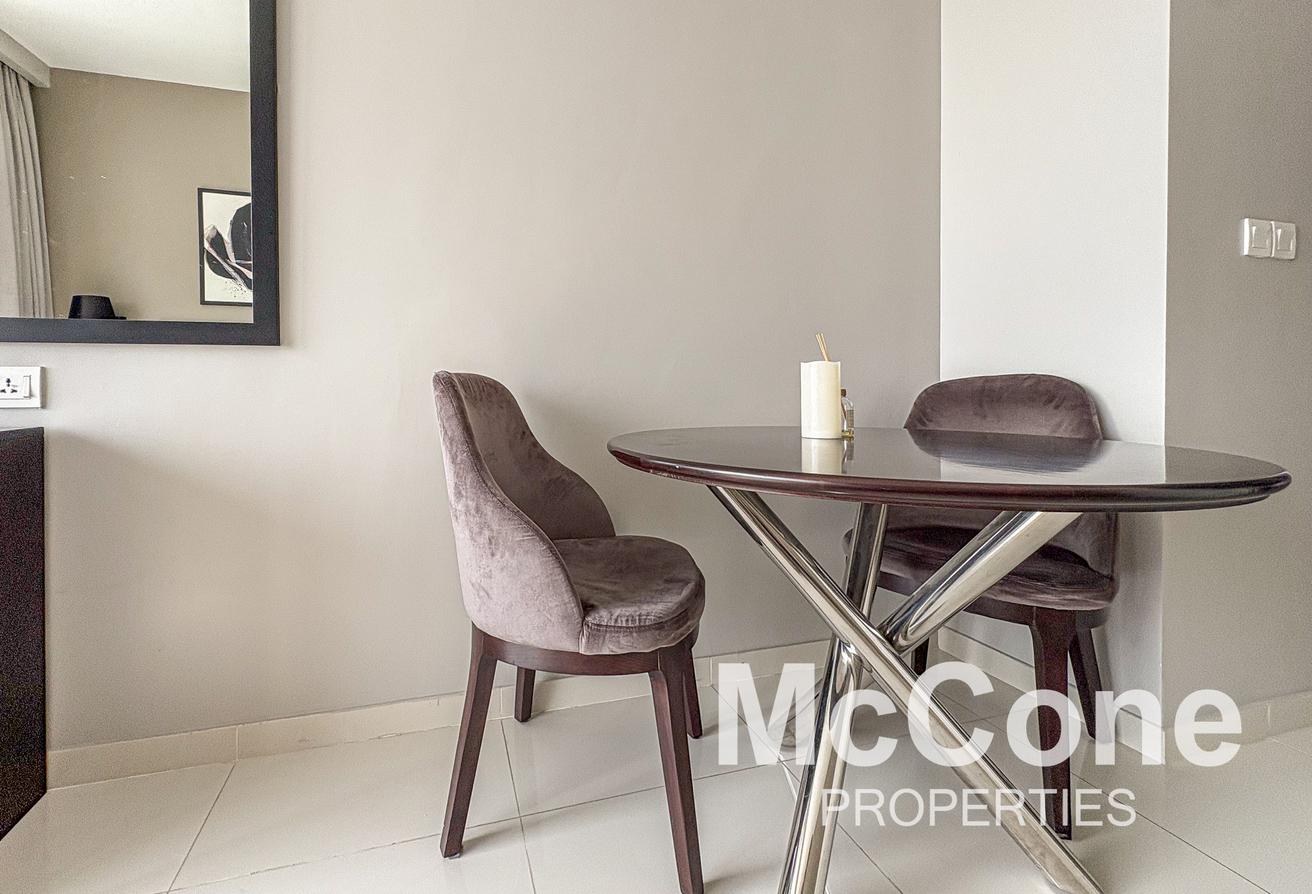 Spacious | Swimming Pool View | Fully Furnished photo 5