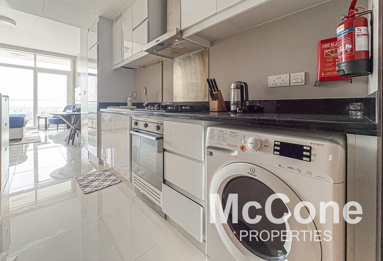 Spacious | Swimming Pool View | Fully Furnished photo 7