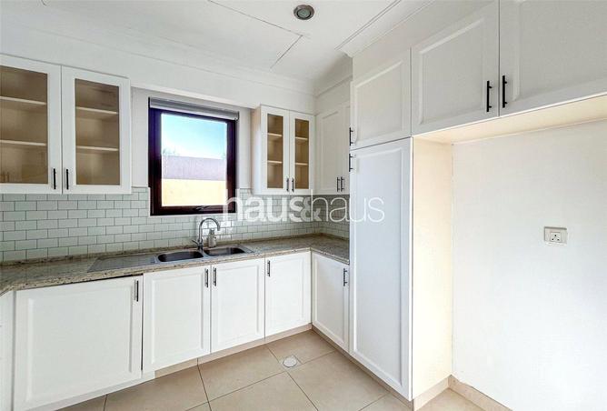 62873648 - Property Image 3
