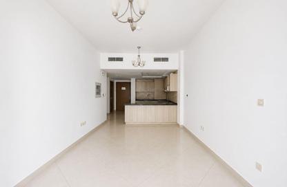 Apartment - 1 Bedroom - 2 Bathrooms for rent in Chaimaa Premiere - District 15 - Jumeirah Village Circle - Dubai