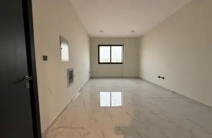 Apartment - 1 Bedroom - 2 Bathrooms for rent in Al Jurf 3 - Al Jurf - Ajman Downtown - Ajman