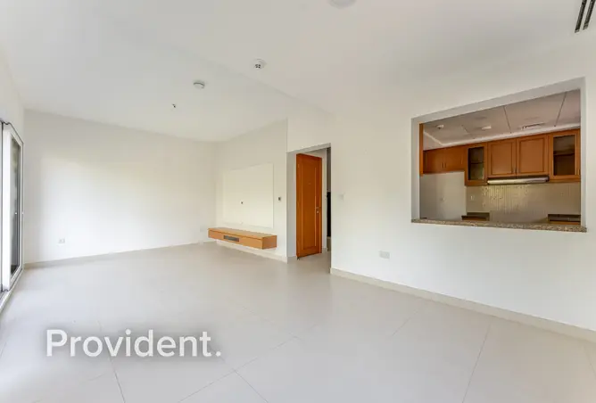 141918962 - Property Image 3