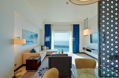 Apartment - 1 Bedroom - 2 Bathrooms for sale in Fairmont Marina Residences - The Marina - Abu Dhabi