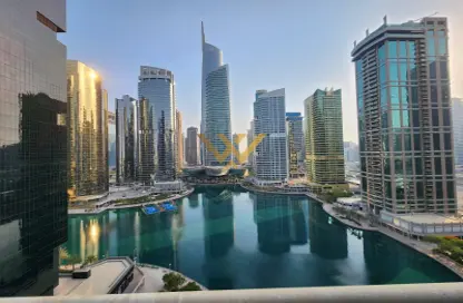 Apartment - 1 Bathroom for rent in Dubai Arch - JLT Cluster G - Jumeirah Lake Towers - Dubai