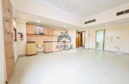 Apartment - Studio - 1 Bathroom for rent in Muwailih Building - Muwaileh - Sharjah