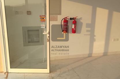 Retail - Studio for rent in Al Sajaa - Sharjah
