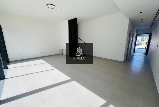 67918003 - Property Image 2