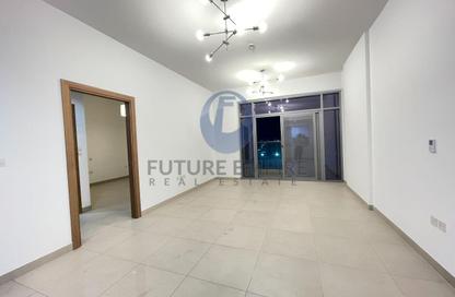 Apartment - 3 Bedrooms - 4 Bathrooms for rent in Al Nasr Square - Oud Metha - Bur Dubai - Dubai