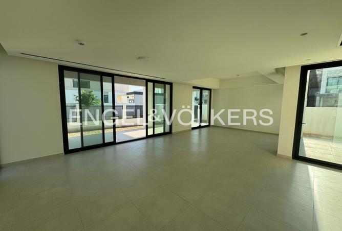 76967006 - Property Main Image