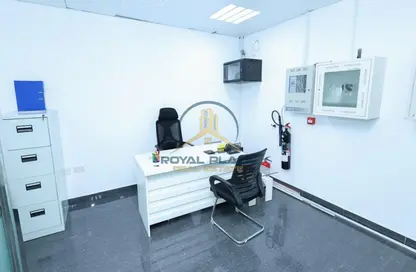 Office Space - 1 Bedroom - 1 Bathroom for rent in Executive Bay - Business Bay - Dubai