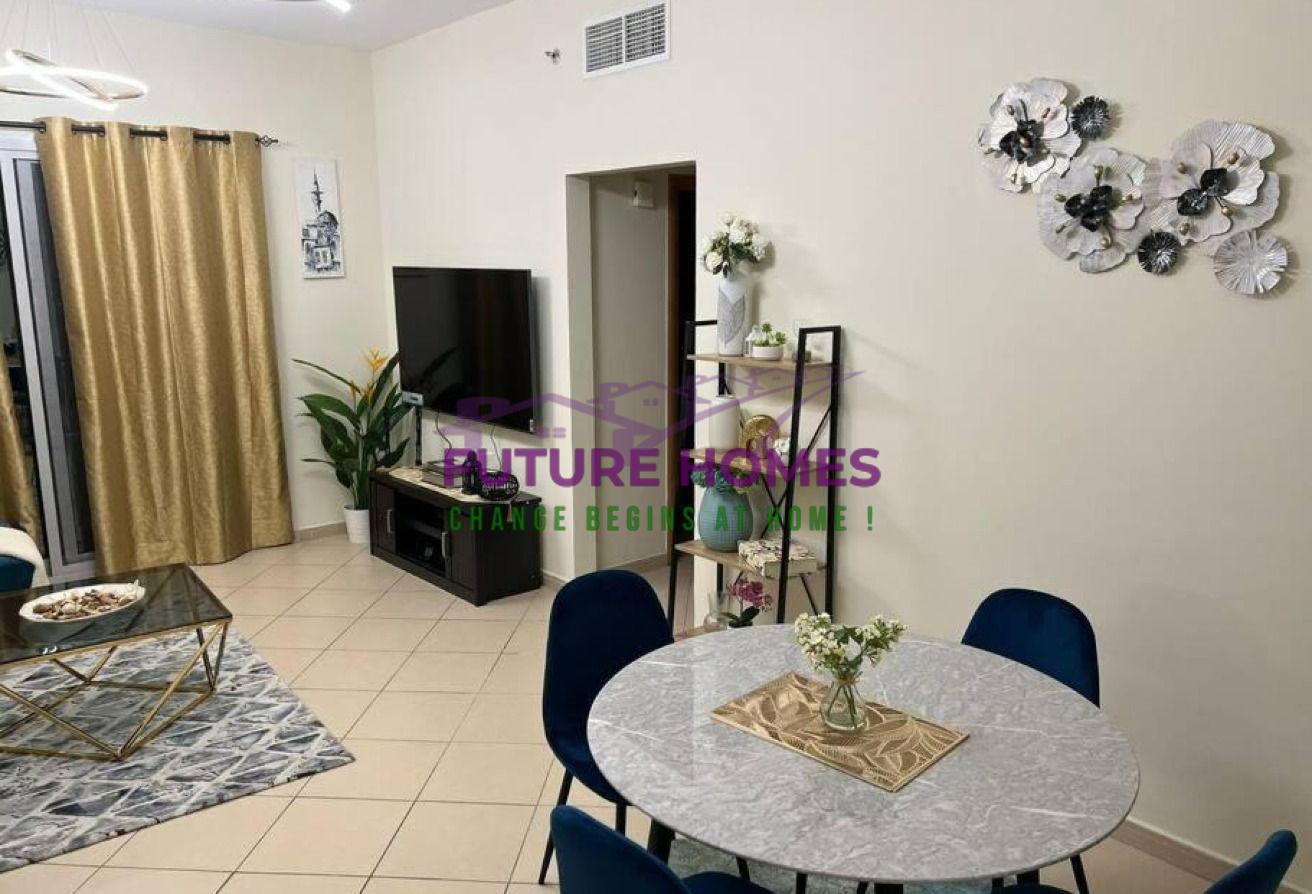 Spacious 2BR | Fully Furnished | Near Metro/Tram photo 4