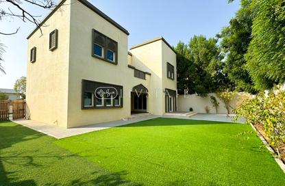 Villa - 3 Bedrooms - 4 Bathrooms for rent in District 2 - Jumeirah Park - Dubai