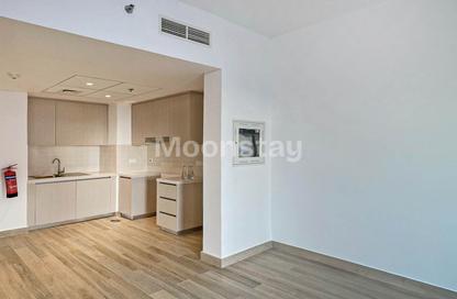 Apartment - 1 Bedroom - 1 Bathroom for sale in Waters Edge - Yas Island - Abu Dhabi Apartment - 1 Bedroom - 1 Bathroom for sale in Waters Edge - Yas Island - Abu Dhabi
