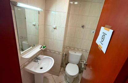 Office Space - Studio - 2 Bathrooms for rent in Al Rashidiya 2 - Al Rashidiya - Ajman