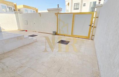 Villa - 4 Bedrooms - 6 Bathrooms for sale in Al Yasmeen 1 - Al Yasmeen - Ajman