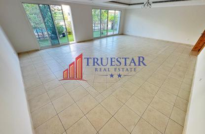 Villa - 4 - 4 for rent in Umm Suqeim 2 Villas - Umm Suqeim 2 - Umm Suqeim - Dubai
