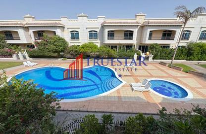 Villa - 4 - 4 for rent in Umm Suqeim 2 Villas - Umm Suqeim 2 - Umm Suqeim - Dubai
