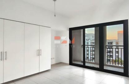 Apartment - 3 Bedrooms - 3 Bathrooms for rent in Zahra Apartments 2A - Zahra Apartments 2 - Zahra Apartments - Town Square - Dubai