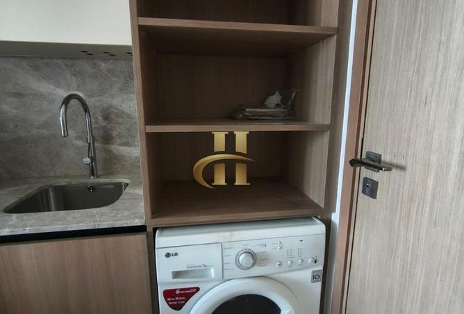 98254006 - Property Image 3
