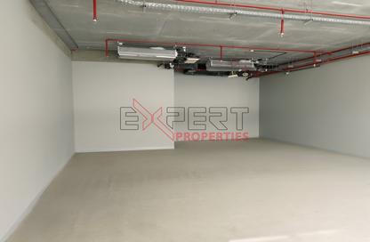 Office Space - Studio - 1 Bathroom for rent in Grosvenor Office Tower - Business Bay - Dubai